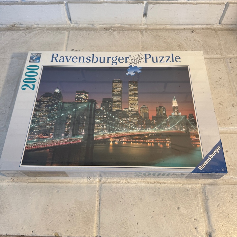 New Vintage 1995 Ravensburger NEW YORK CITY Puzzle WTC Twin Towers NYC